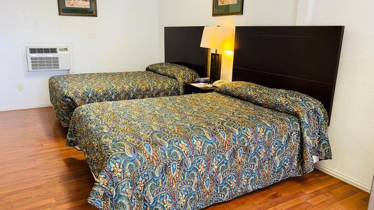 Budget Inn & Suites Freer Exteriör bild